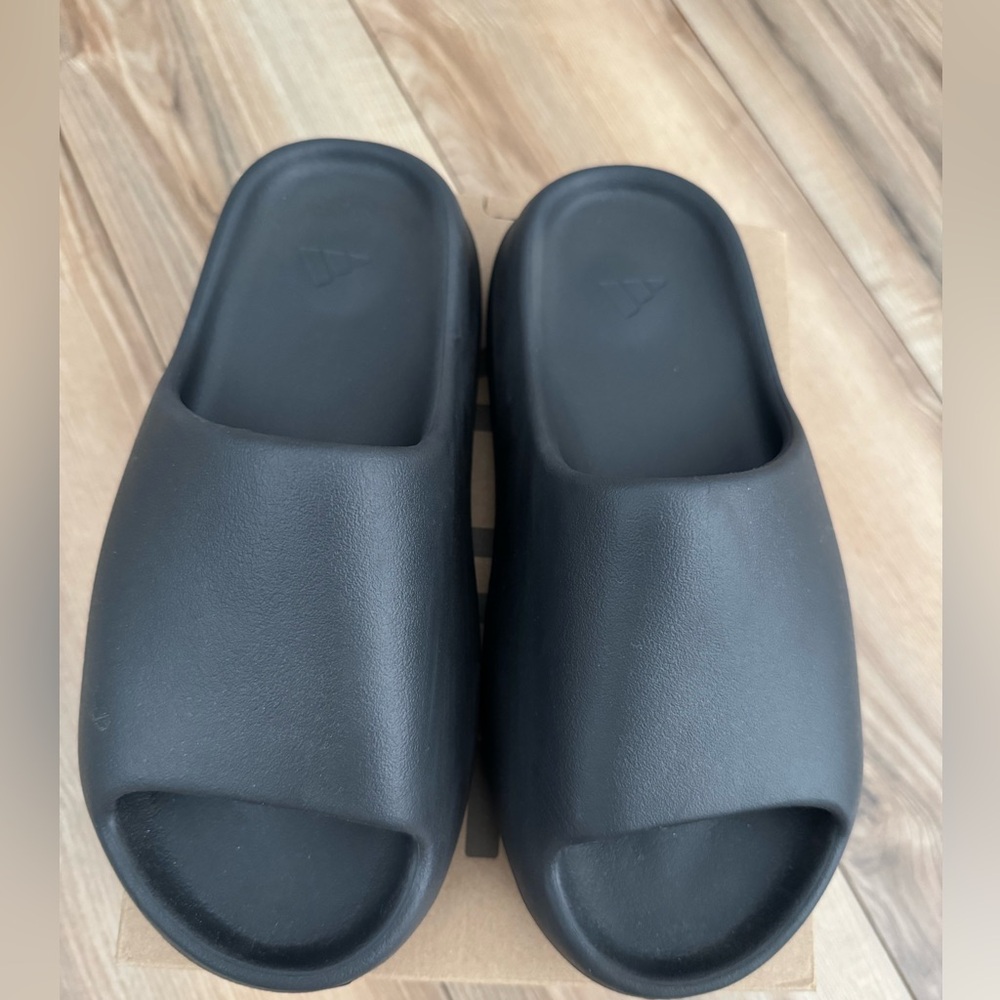 Adidas Yeezy Slides